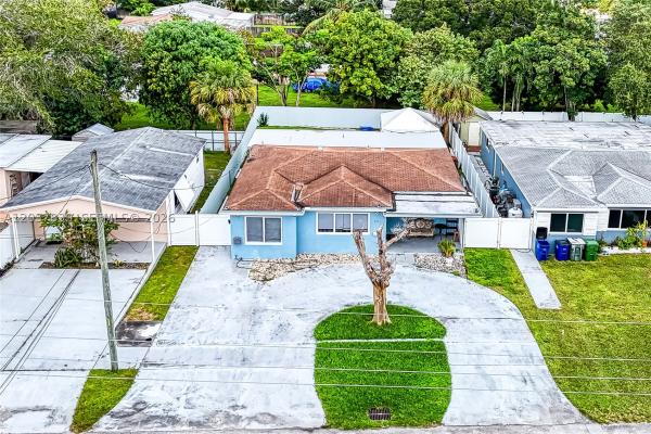 Padgett Park, 644 SW 7th Ct, Hallandale Beach, Florida 33009, image 2