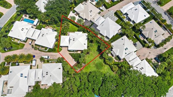 The Club Cottages At Admirals Cove, 4501 Captains Way, Jupiter, Florida 33477, image 2