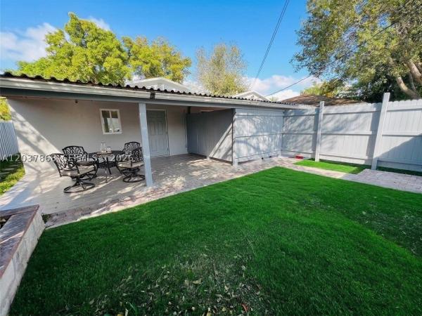 Hollywood Little Ranches, 2434 Polk St, Hollywood, Florida 33020, image 2