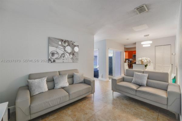 15216 SW 112th Pl, Unincorporated Dade County, Florida 33157, image 1