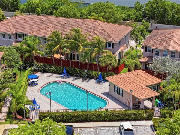 Las Brisas, 277 Las Brisas Cir, Sunrise, Florida 33326, image 2