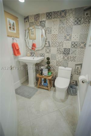 La Rive Gauche, 5880 Collins Ave #302, Miami Beach, Florida 33140, image 2