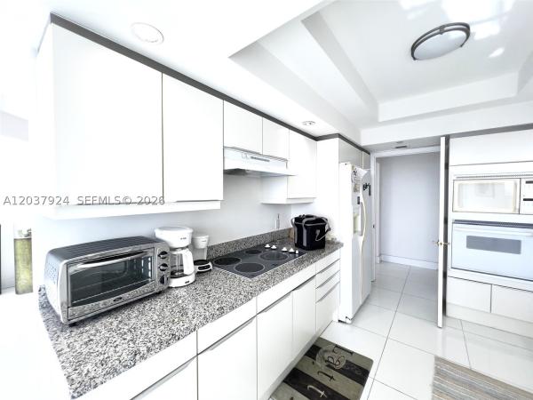 7000 Island Boulevard, 7000 Island Blvd #2407, Aventura, Florida 33160, image 3