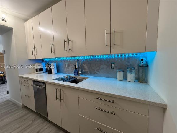 Saga Bay Gardens, 8200 SW 210th St #201, Cutler Bay, Florida 33189, image 2