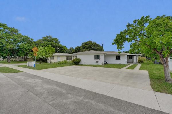 Oakland Park No HOA, 2343 NW 28th St #1-2, Oakland Park, Florida 33313, image 1