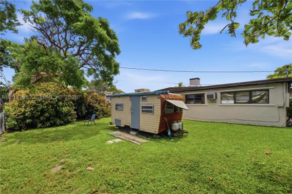 Cutler Ridge, 20525 Jacaranda Rd, Cutler Bay, Florida 33189, image 2