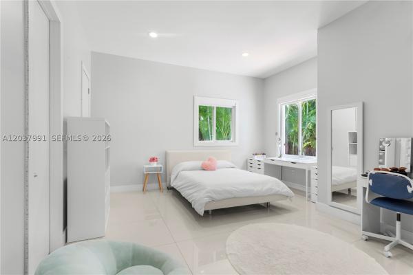 Biscayne Park Estates, 11900 Griffing Blvd, Biscayne Park, Florida 33161, image 2