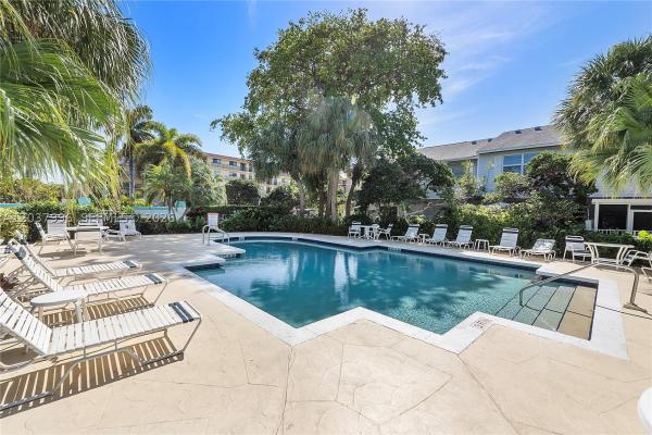 Sun Harbour Townhomes, Pompano Beach, Florida 33062, image 3