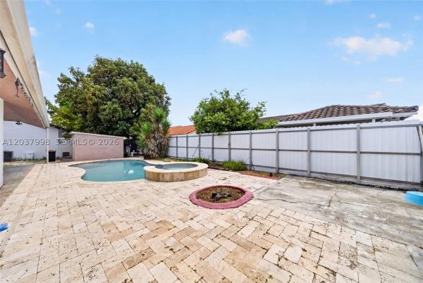 955 NW 128th Ct, Unincorporated Dade County, Florida 33182, image 1