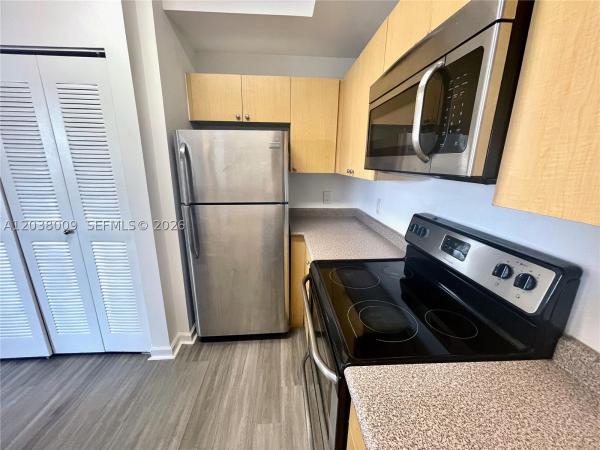 Regent Park At Young Circle, 1919 Van Buren St #818A, Hollywood, Florida 33020, image 2