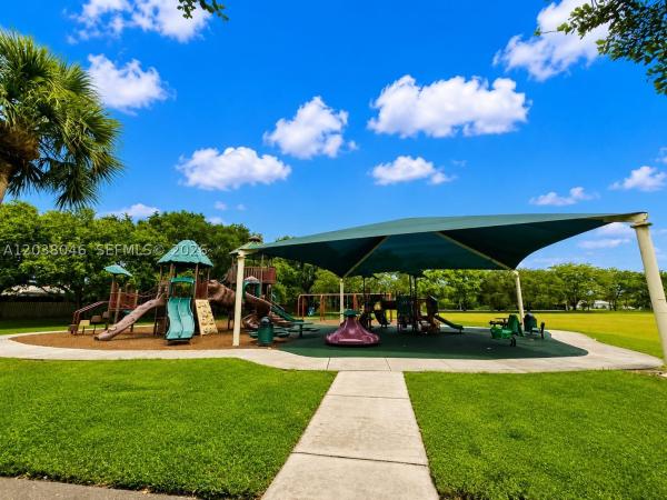 Blue Ridge, 13870 Magnolia Ct, Davie, Florida 33325, image 2