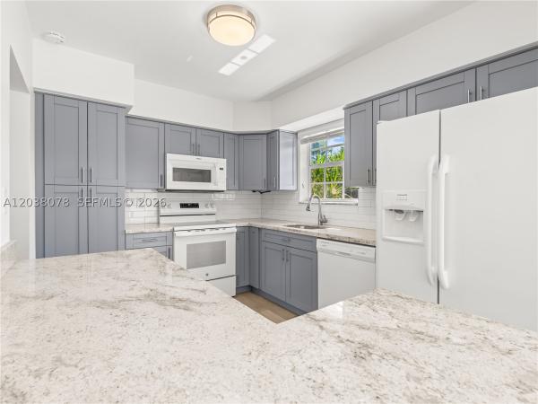 Boulevard Heights, 7591 Pierce St, Hollywood, Florida 33024, image 2