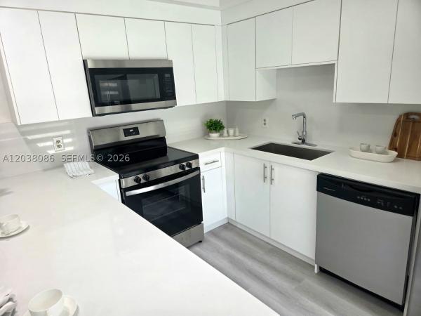 Camelot Gardens, 2565 Garden Ct, Cooper City, Florida 33026, image 1