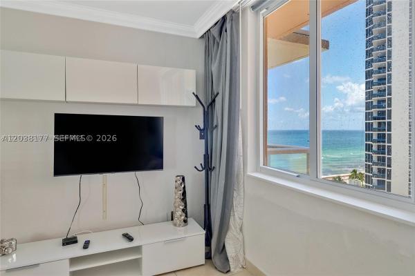 The Aventura Beach Club, 19201 Collins Ave #1001, Sunny Isles Beach, Florida 33160, image 1