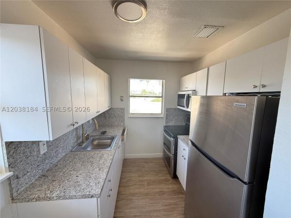 236 SW 10th Ave #B, Miami, Florida 33130, image 3
