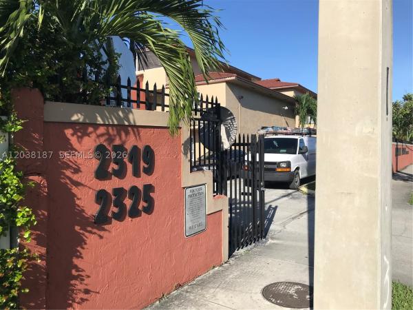 Natalie Suites, 2319 W 60th St #D212, Hialeah, Florida 33016, image 2