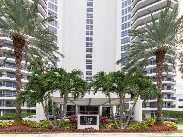 Mystic Pointe Tower 200, 19101 NE 36th Ct #2912, Aventura, Florida 33180, image 2