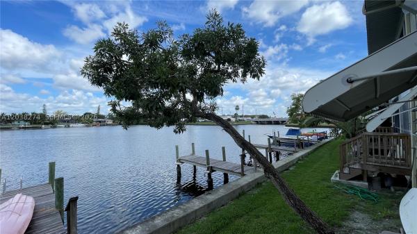 Garden Cove, 531 W Kalmia Dr #5, Lake Park, Florida 33403, image 2