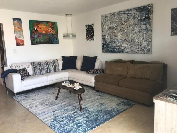 Baker Towers, 320 S Surf Rd #305, Hollywood, Florida 33019, image 2