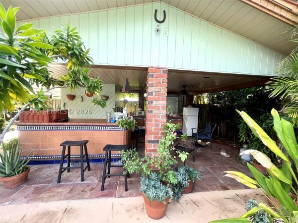 9601 SW 66th St, Unincorporated Dade County, Florida 33173, image 2
