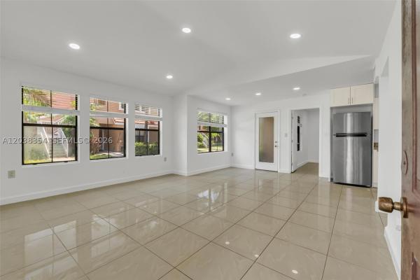 15560 SW 104th Ter #6112, Unincorporated Dade County, Florida 33196, image 3