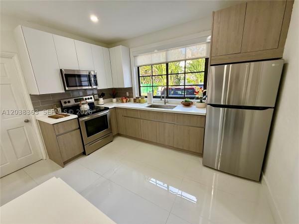 733 Michigan Ave #9, Miami Beach, Florida 33139, image 2
