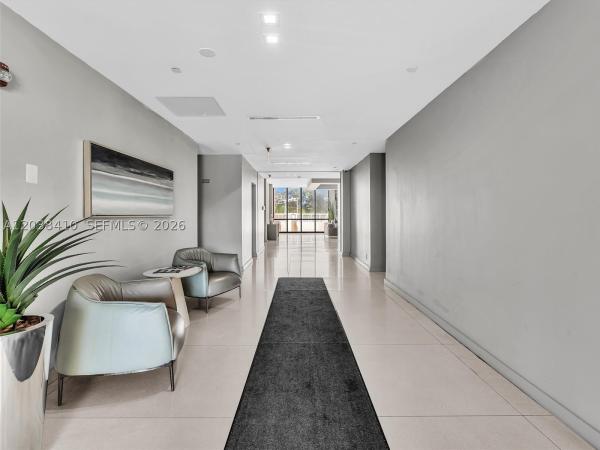 Coronado Tower 3, 20379 W Country Club Dr #1437, Aventura, Florida 33180, image 3