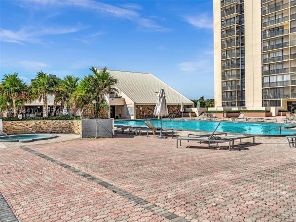 Coronado Tower 3, 20379 W Country Club Dr #1437, Aventura, Florida 33180, image 2