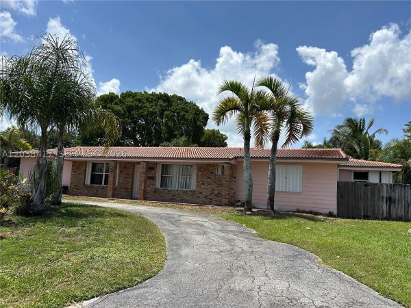 8385 SW 105th St, Unincorporated Dade County, Florida 33156, image 2
