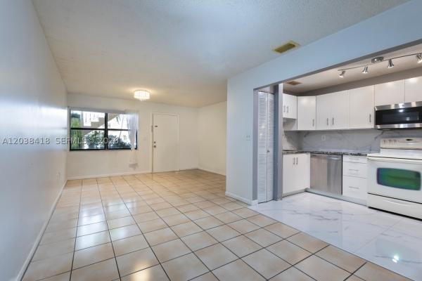 12940 SW 64th Ln #312-3, Unincorporated Dade County, Florida 33183, image 3