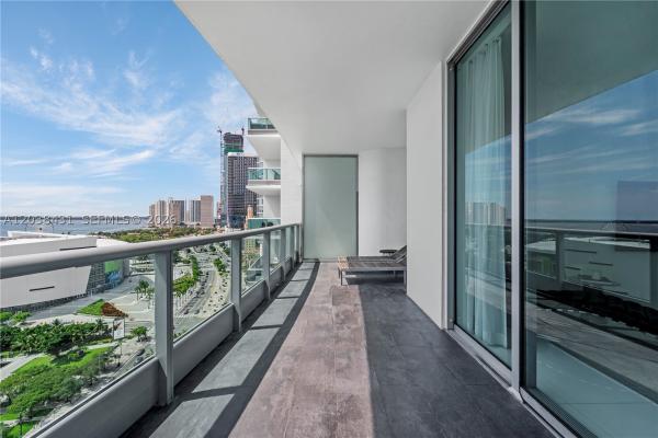 900 Biscayne Bay, 900 Biscayne Blvd #2302, Miami, Florida 33132, image 2