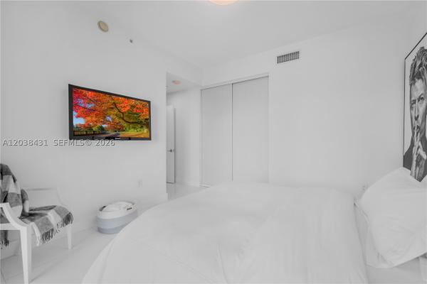 900 Biscayne Bay, 900 Biscayne Blvd #2302, Miami, Florida 33132, image 2