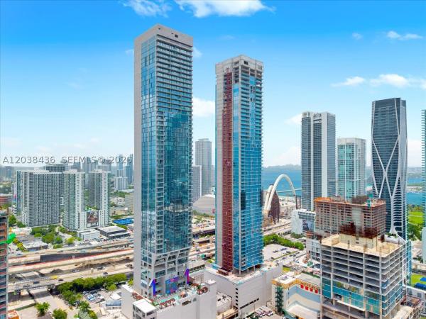 20 NE 11th St #3105, Miami, Florida 33132, image 3
