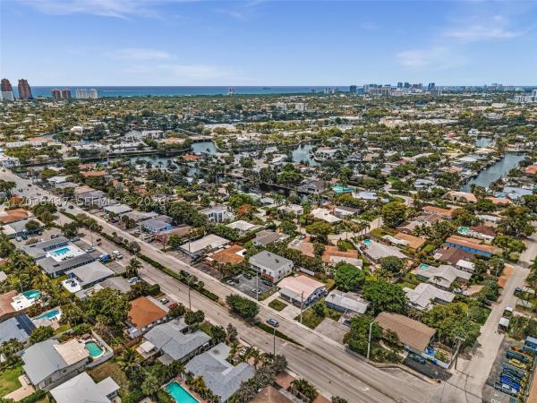 Coral Point, 1924 NE 26th St #1-4, Wilton Manors, Florida 33305, image 1
