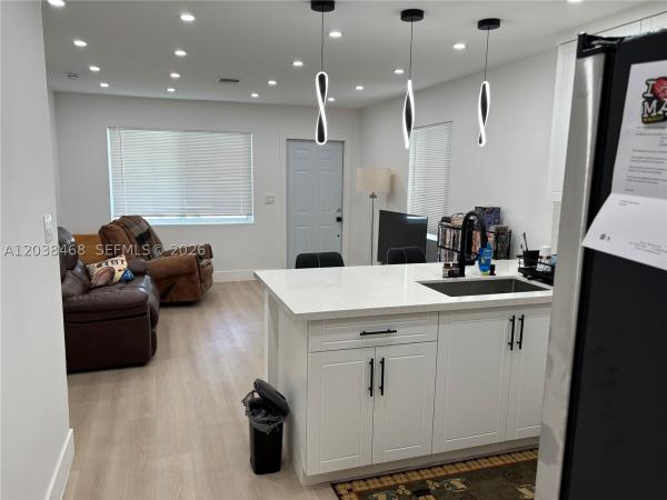 South Middle River, 1336 NW 6th Ave, Fort Lauderdale, Florida 33311, image 2