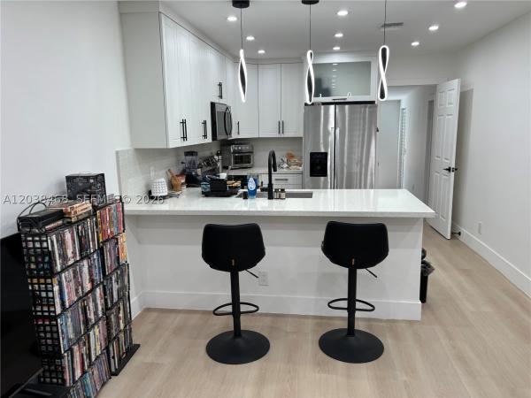 South Middle River, 1336 NW 6th Ave, Fort Lauderdale, Florida 33311, image 3