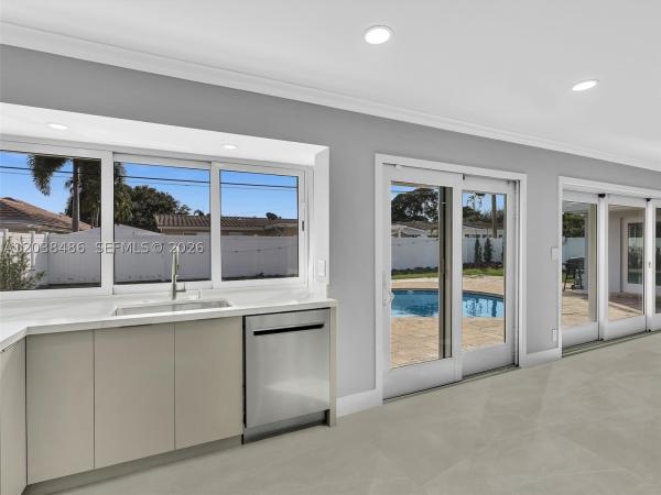 Imperial Point, 2144 NE 64th St, Fort Lauderdale, Florida 33308, image 2