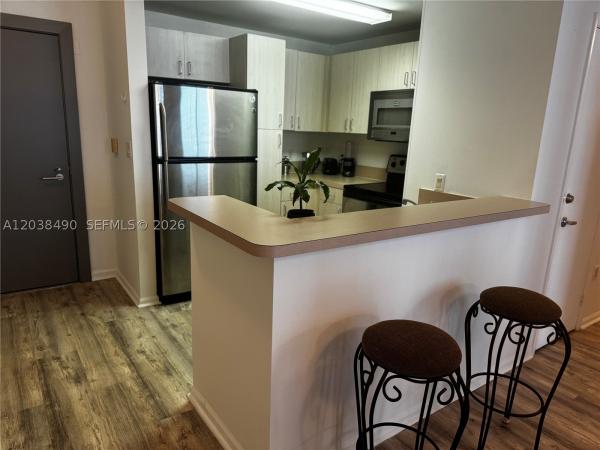 Fortune House, 185 SE 14th Ter #1812, Miami, Florida 33131, image 2