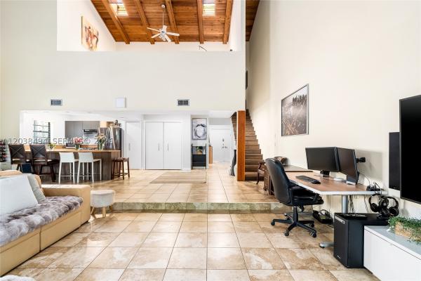 Tamerlane, 3340 Oak Dr, Hollywood, Florida 33021, image 1