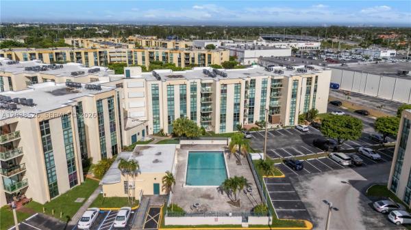 2075 SW 122nd Ave #304, Unincorporated Dade County, Florida 33175, image 3