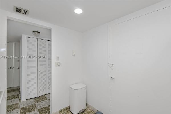 The Presidential, 401 Ocean Dr #810, Miami Beach, Florida 33139, image 1