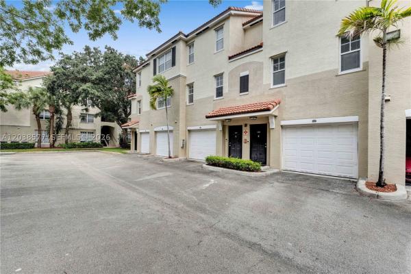 Poinciana Place, 5880 W Sample Rd #203, Coral Springs, Florida 33067, image 2