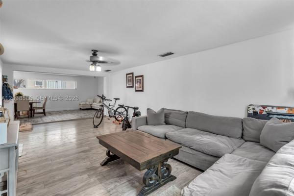 3510 SW 87th Ave, Unincorporated Dade County, Florida 33165, image 3