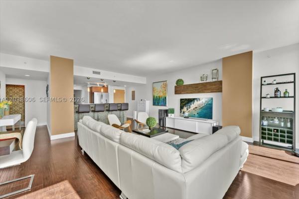 Vizcayne North, 244 Biscayne Blvd #1803, Miami, Florida 33132, image 2