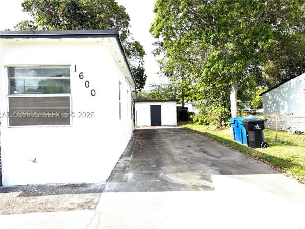Lauderdale Manors, 1600 NW 13th Ct #1, Fort Lauderdale, Florida 33311, image 2
