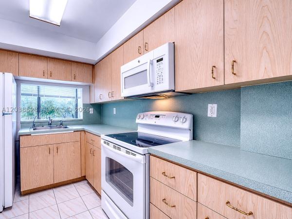 9440 W Flagler St #205, Unincorporated Dade County, Florida 33174, image 3
