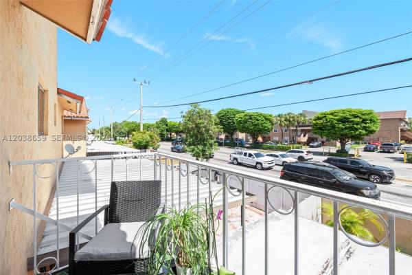 Residencial El Prado, 2770 W 60th Pl #202, Hialeah, Florida 33016, image 2