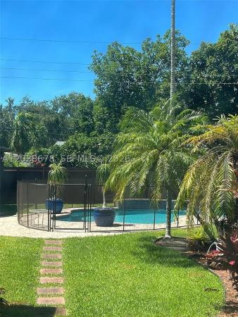 Pickwick Lake Estates, 850 NE 182nd Ter, North Miami Beach, Florida 33162, image 2