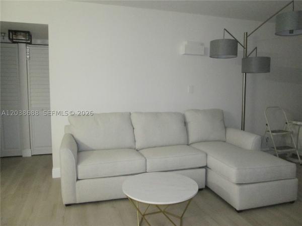 Winston Towers 700, 290 174th St #1812, Sunny Isles Beach, Florida 33160, image 1