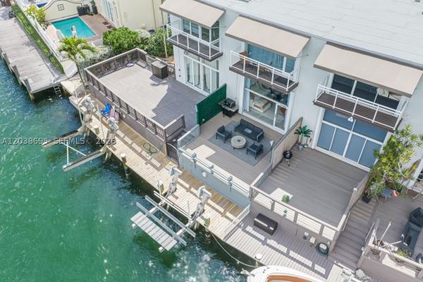 Villas On The Bay, 3927 NE 171st St #C, North Miami Beach, Florida 33160, image 2